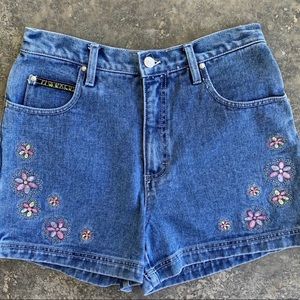 Vintage embroidered shorts